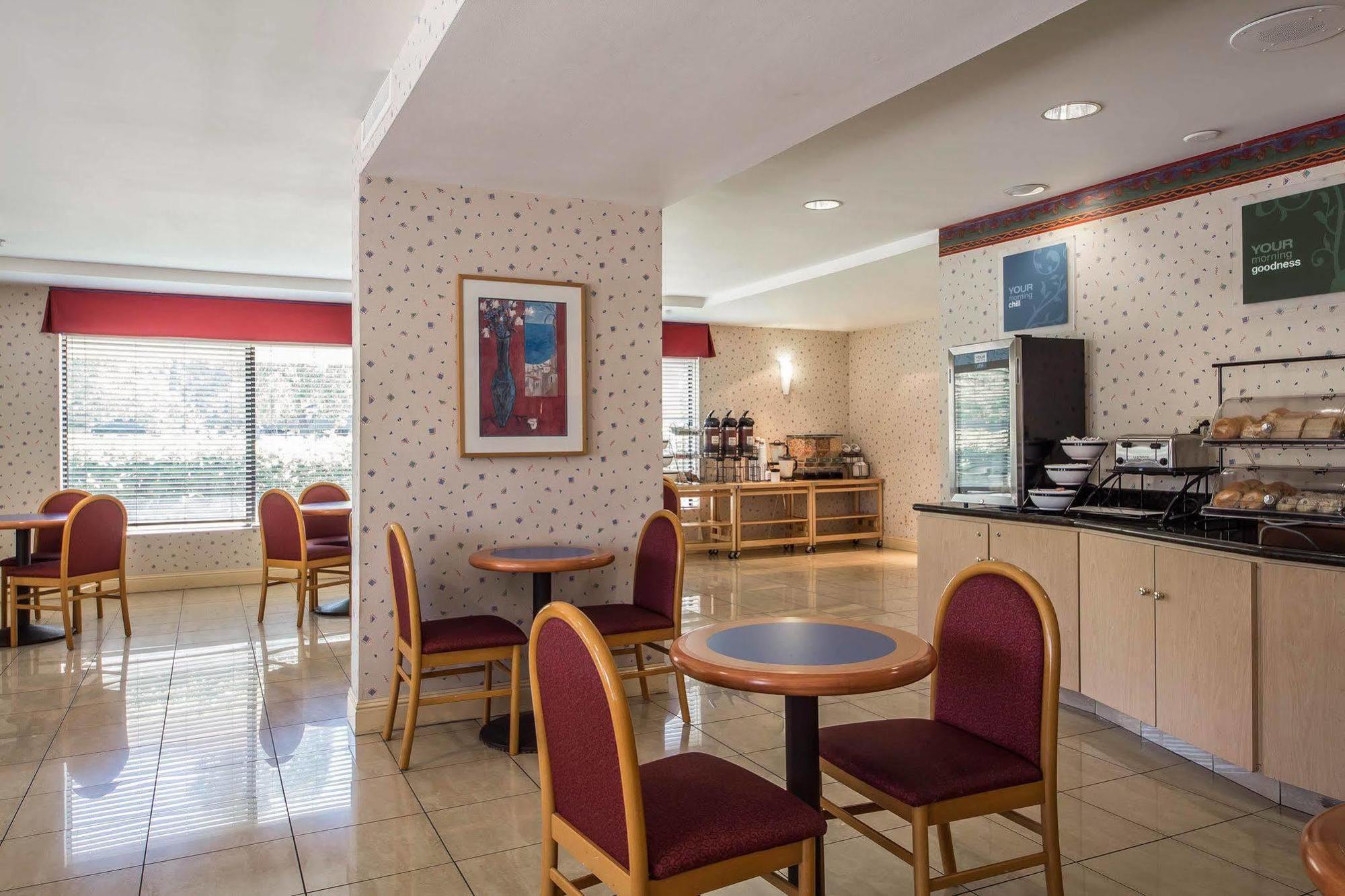 Comfort Inn Silicon Valley East Fremont Exterior foto